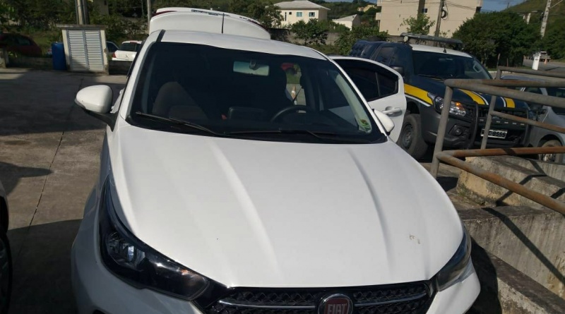 Carro clonado em Niterói