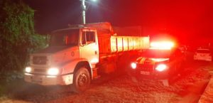 caminhão mercedes recuperado em piri-piri