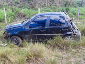 carro roubado despistado na br 101